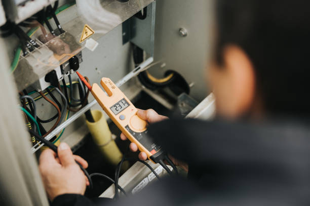 Best Licensed Electrician  in Centralia, IL