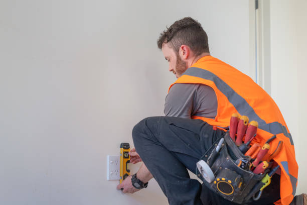 Best Affordable Emergency Electrician  in Centralia, IL